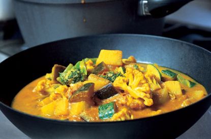 Gordon Ramsay's easy vegetable curry recipe.