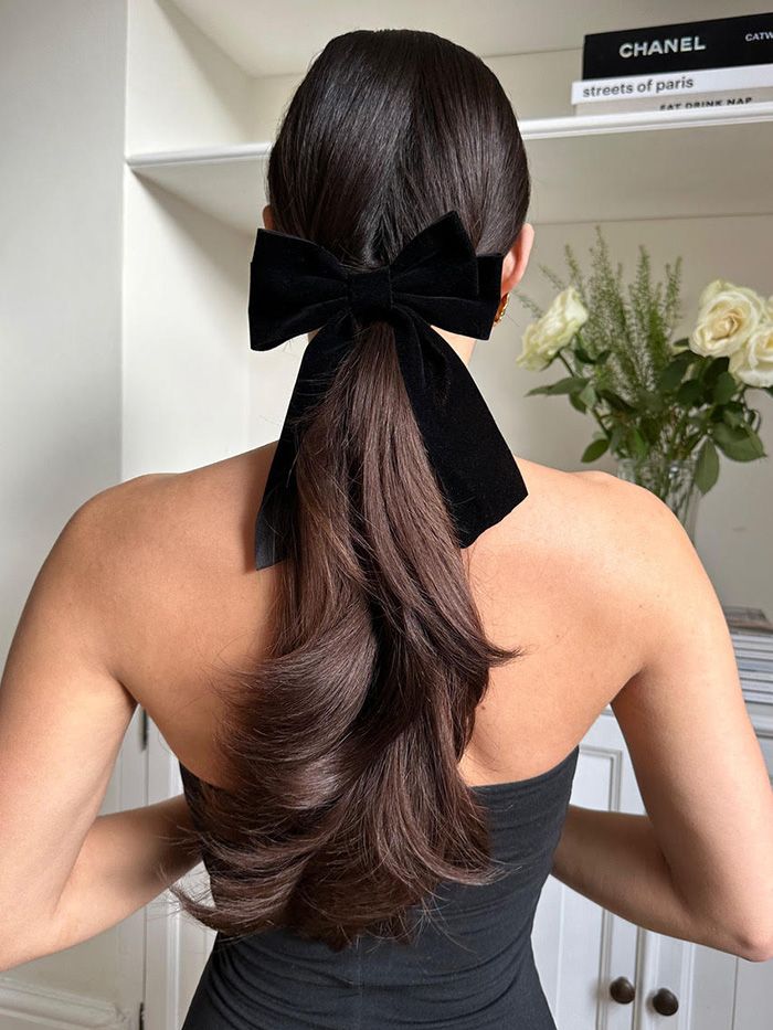 missing-image 3 تسريحات شعر ربيعية سهلة يمكنك إعادة ابتكارها في المنزل