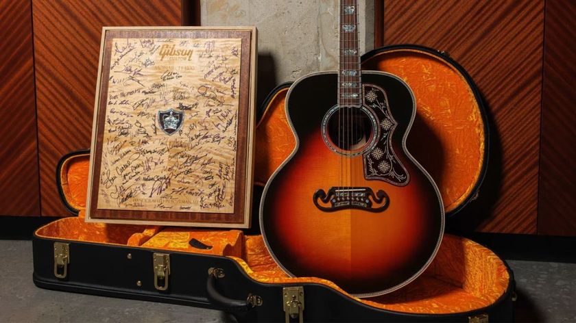 Gibson Custom SJ-200 Monarch 100