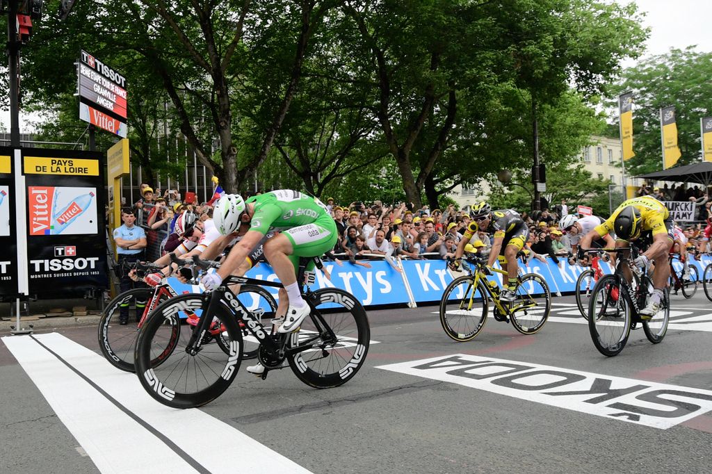 The narrowest of margins for stage 3 victory