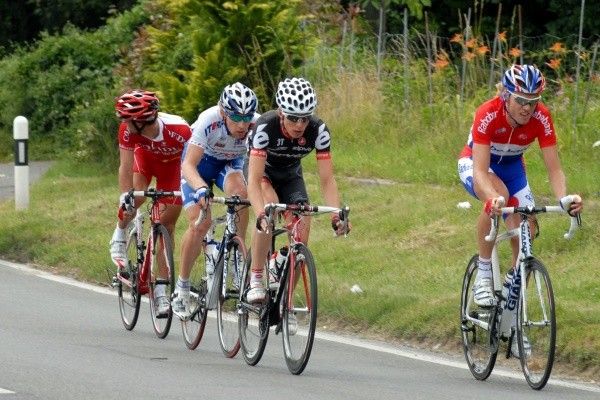 Lars Boom (Rabobank) heads the escape.