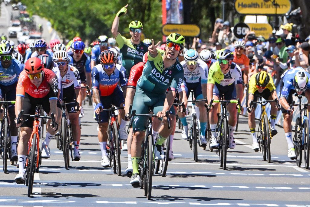 Sam Welsford (BORA-hansgrohe) makes it 2 victories in 3 days