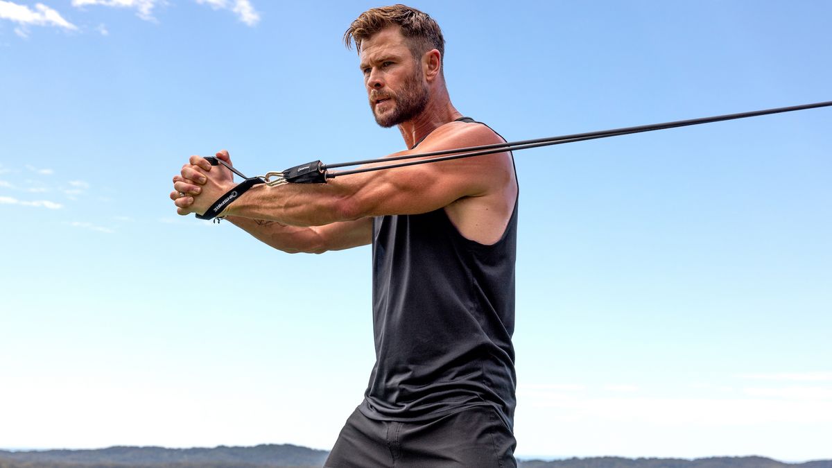These are the Cyber Monday weights deals you need for Chris Hemsworth's muscle-building upper body workouts