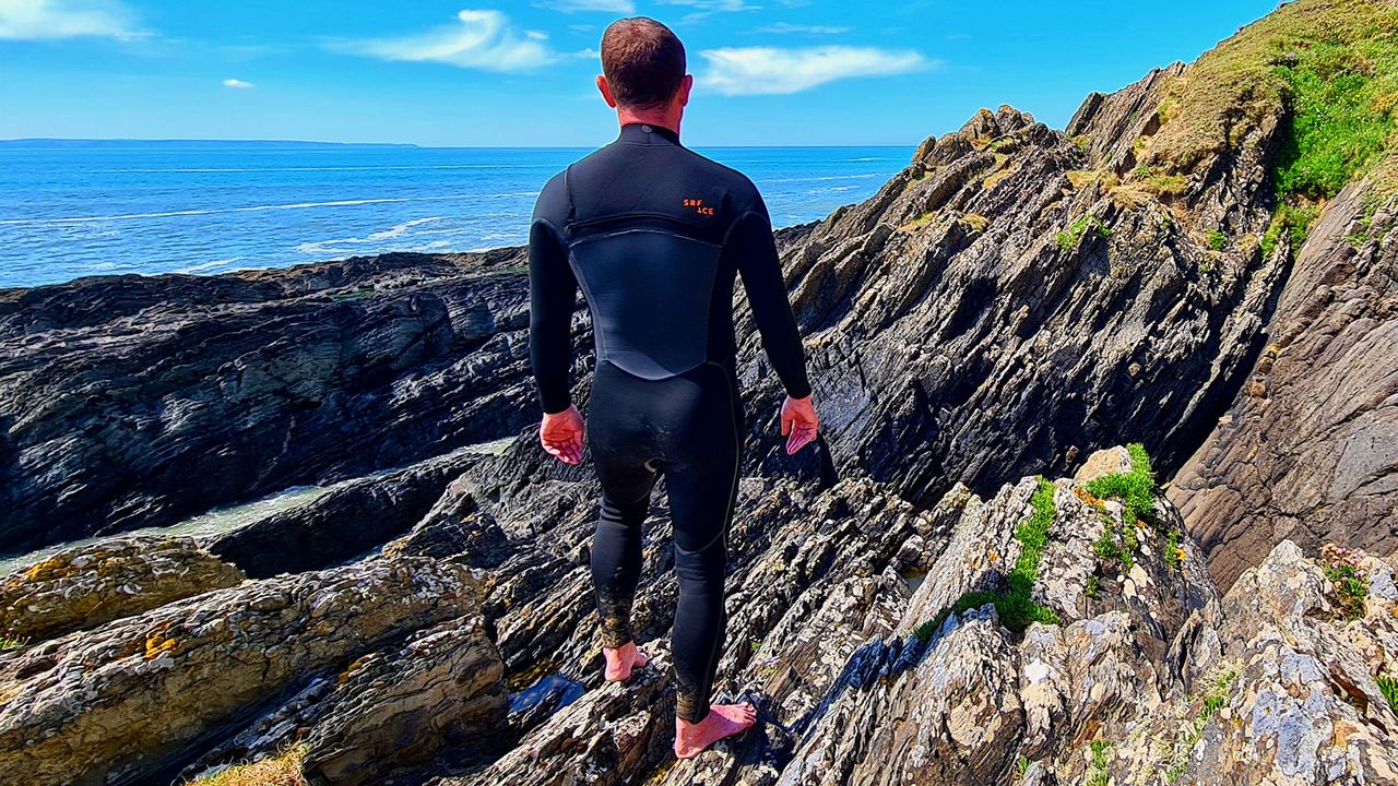 SRFACE Heat wetsuit in use