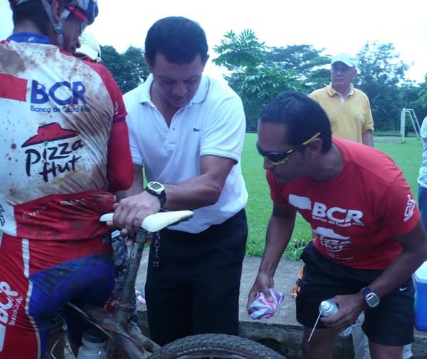 Federico Ramirez gets some assistance at checkpoint #4.