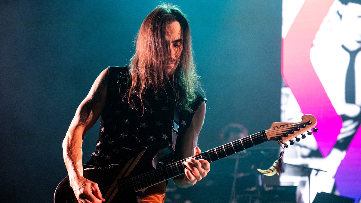 Nuno Bettencourt of Extreme performs onstage during the Above Ground 4 concert benefiting Musicares at The Fonda Theatre on October 26, 2025 in Los Angeles, California