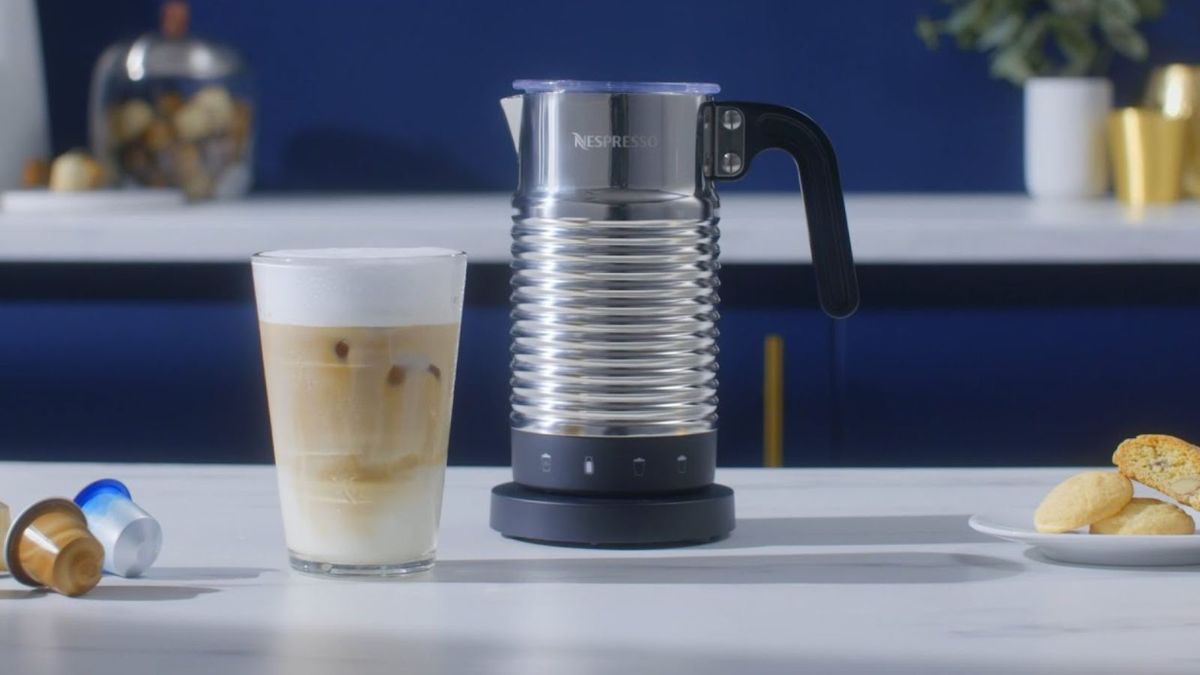 Aeroccino for Frothed Milk - Nespresso Pro