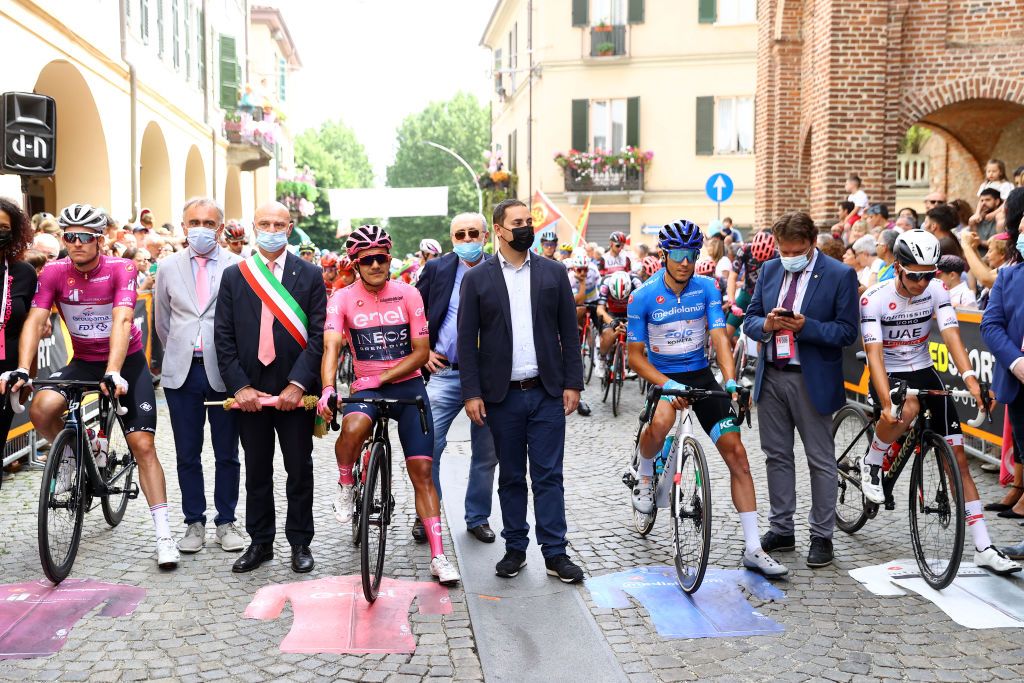 COGNE ITALY MAY 22 LR Arnaud Demare of France and Team Groupama FDJ Purple Points Jersey Richard Carapaz of Ecuador and Team INEOS Grenadiers Pink Leader Jersey Diego Rosa of Italy and EoloKometa Cycling Team Blue Mountain Jersey and Joo Almeida of Portugal and UAE Team Emirates White Best Young Rider Jersey prior to the 105th Giro dItalia 2022 Stage 15 a 177km stage from Rivarolo Canavese to Cogne 1622m Giro WorldTour on May 22 2022 in Cogne Italy Photo by Michael SteeleGetty Images
