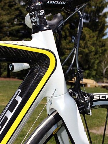 The newly tapered head tube sports trick internal housing stops.