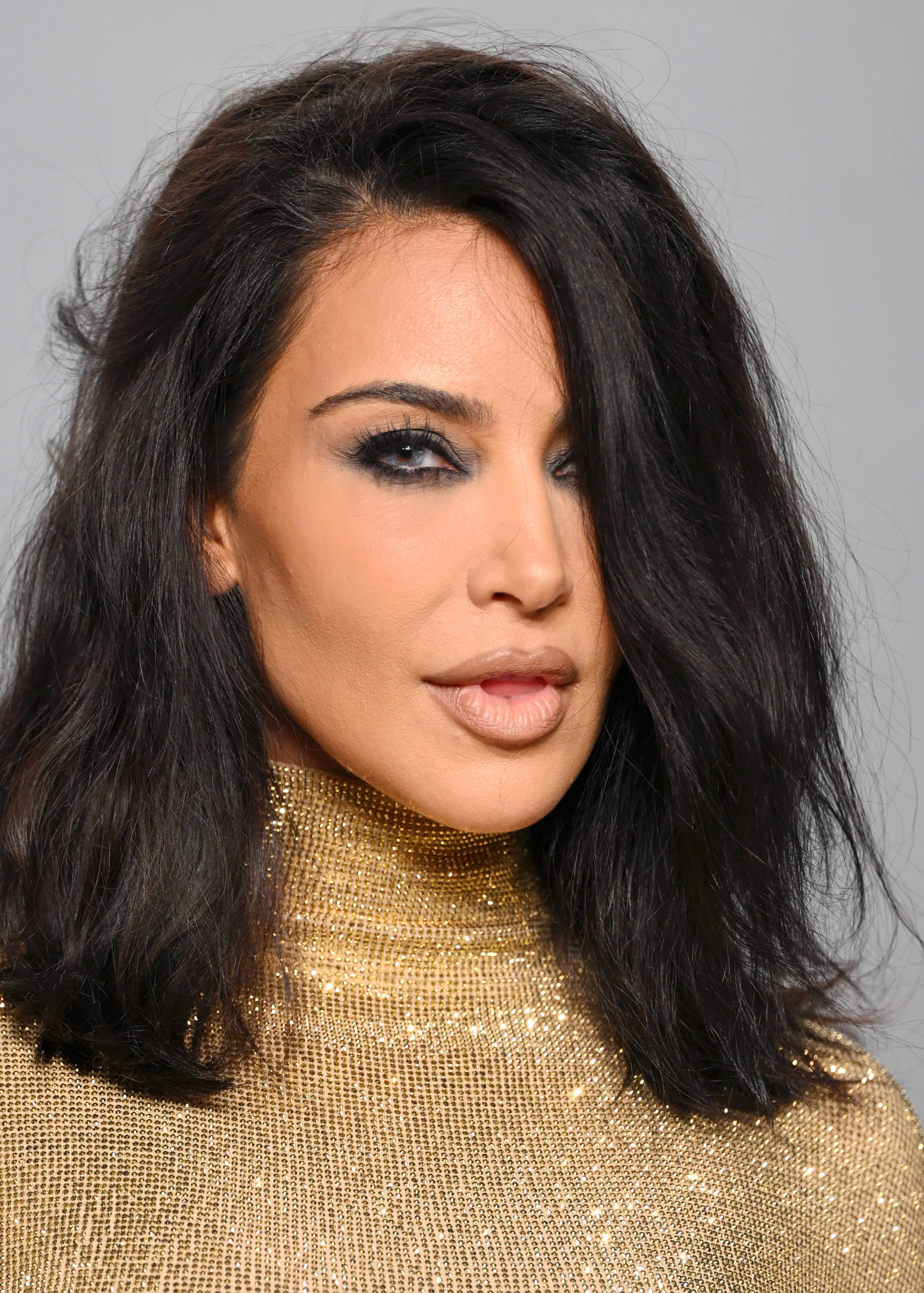 kim kardashian at the vanity fair oscar party