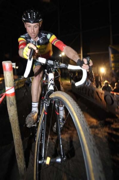 Sven Nys shows his mad skills