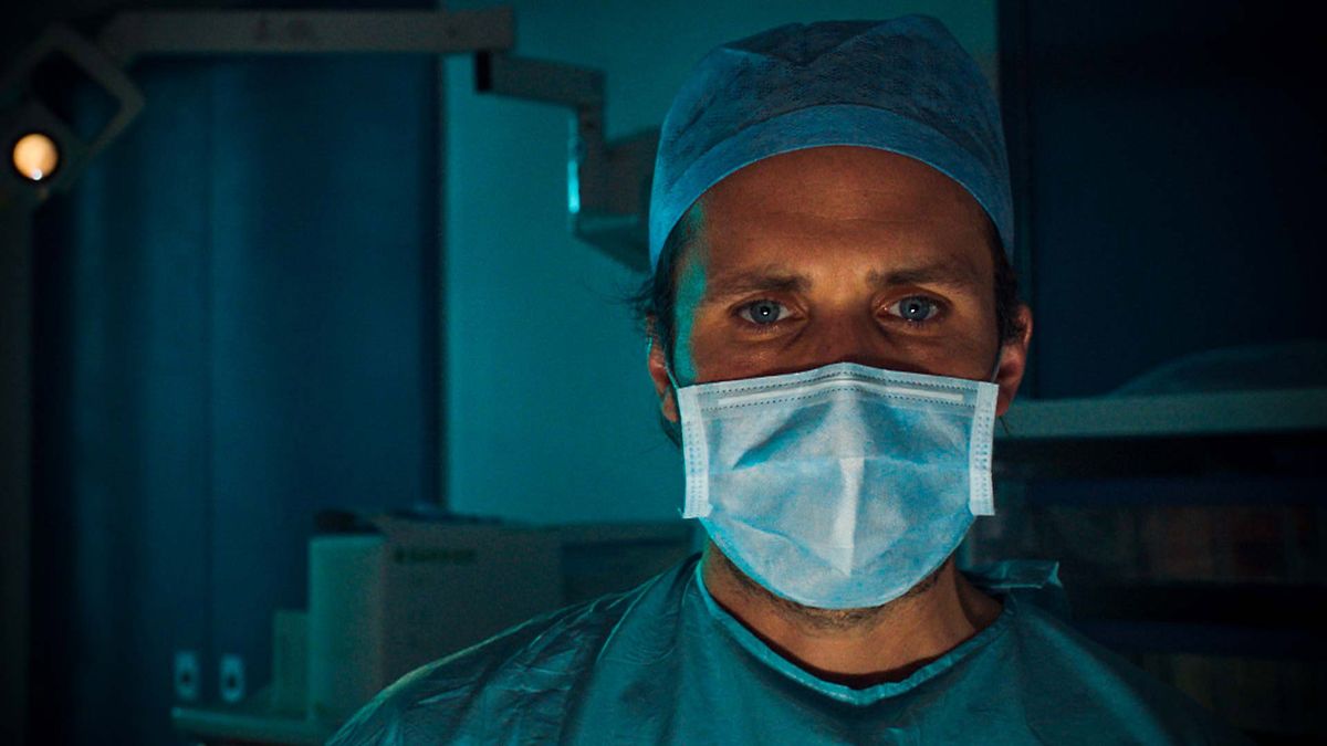 James Anderson plays Oliver Valentine in Holby City