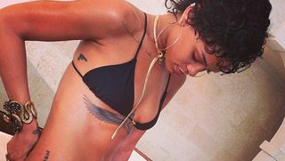 Rihanna shares snaps from her Barbados break