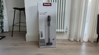 The Miele Duoflex HX1 prior to unboxing.