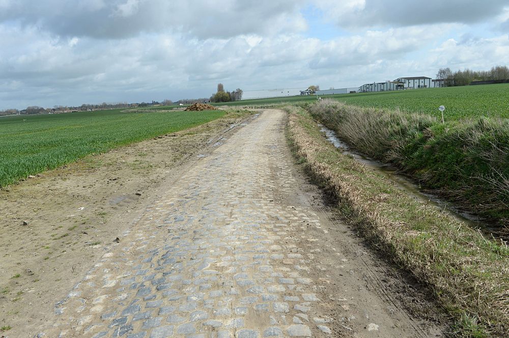 The mud has been plowed off the Orchies secteur (mostly)