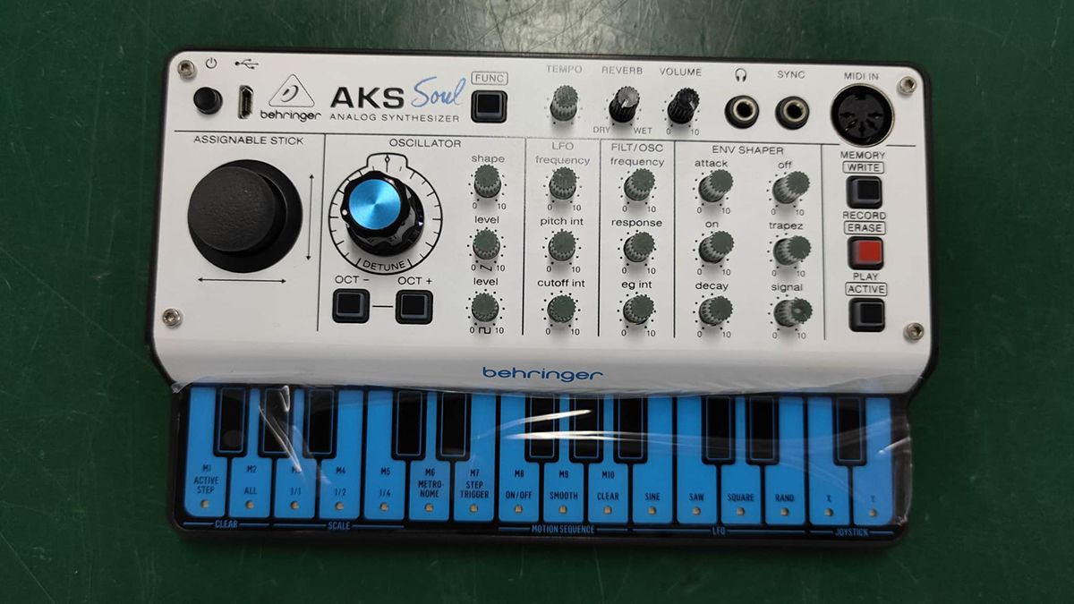 Behringer’s AKS Mini synth promises to pack most of the EMS VCS3 into a tiny package, but omits one key feature