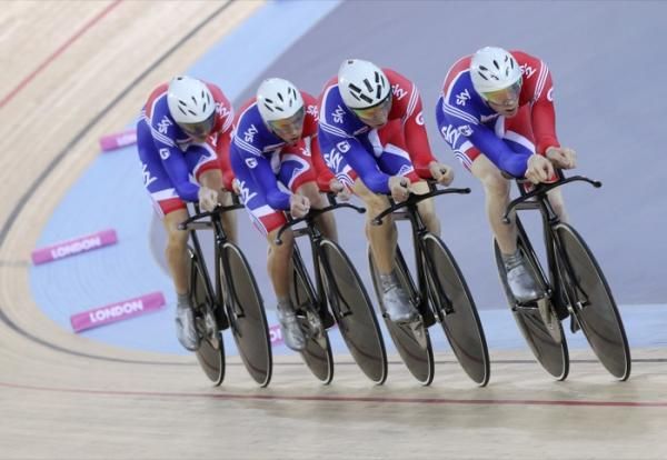 Clancy leads the GB team pursuiters