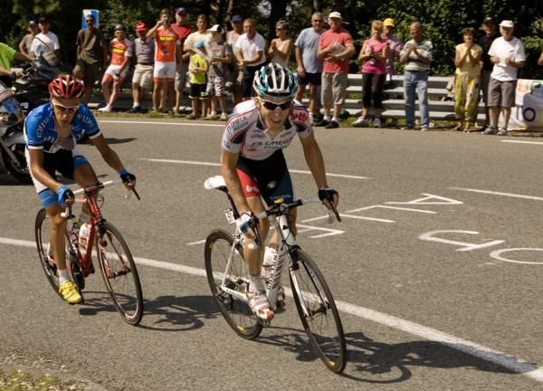 Riders trying to bridge on the climb.