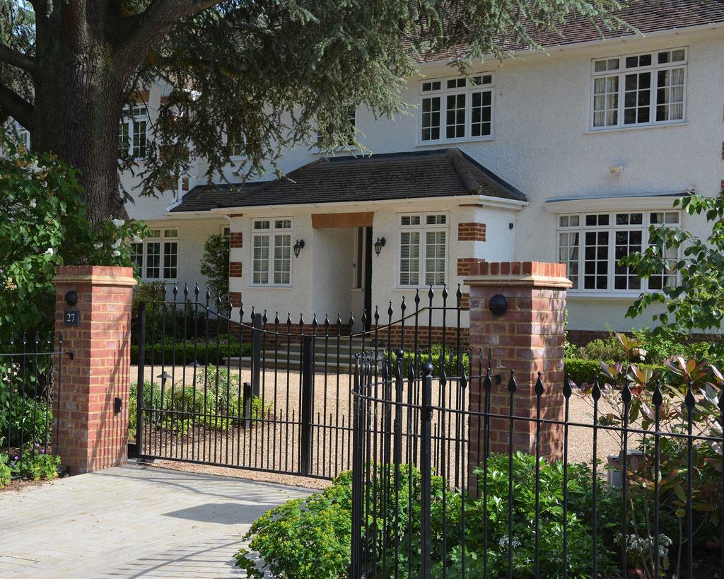 Landscaping ideas for front of house: 20 gorgeous looks | Gardeningetc