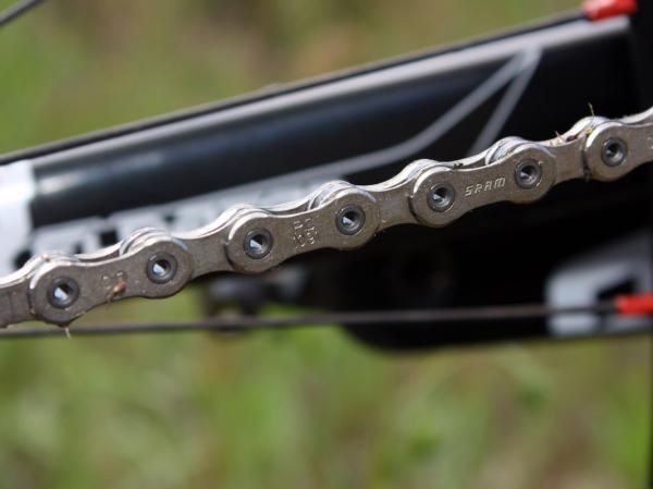 The new 10-speed packages will use the same chains as on SRAM's road groups.