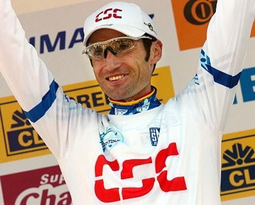 Pulling on the first ProTour leader's jersey