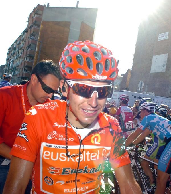 Igor Anton in the Vuelta leader's jersey