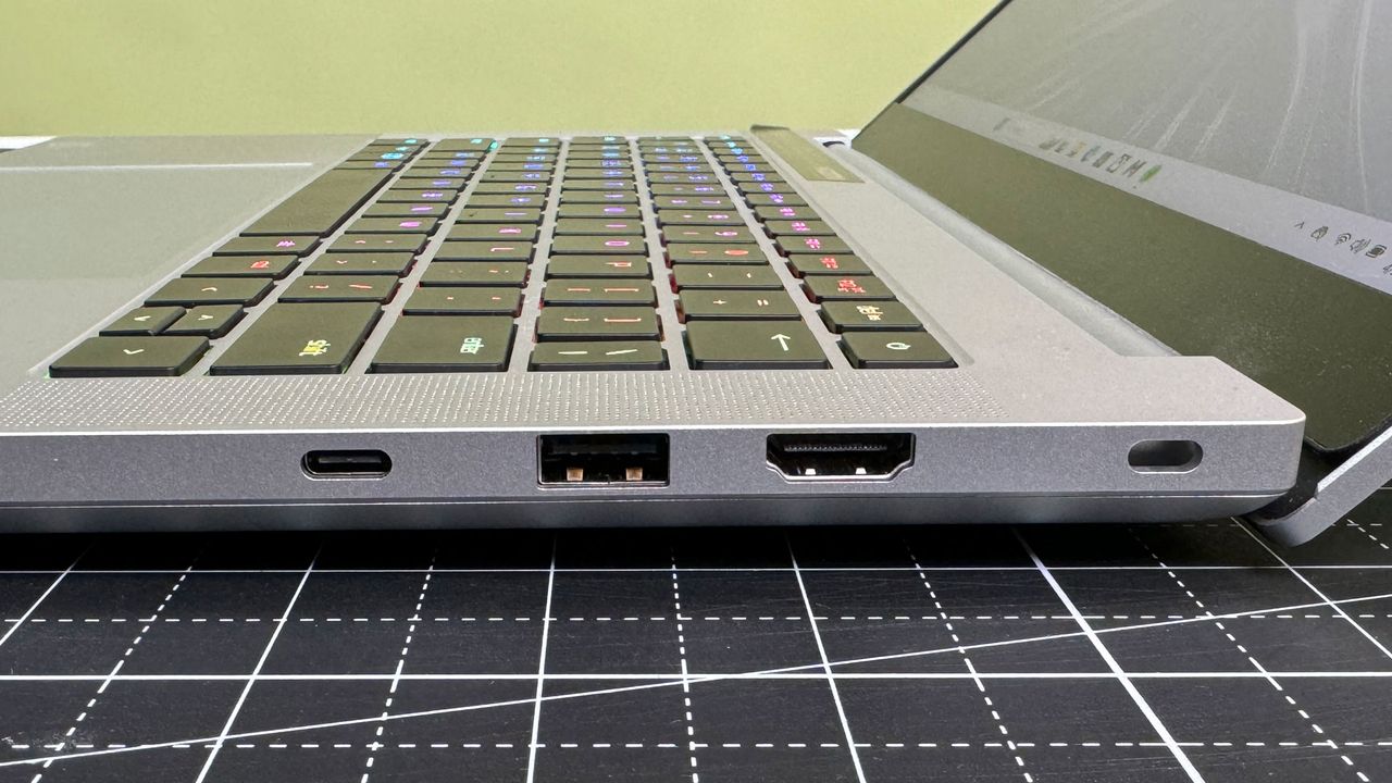 Razer Blade 14 (2024)