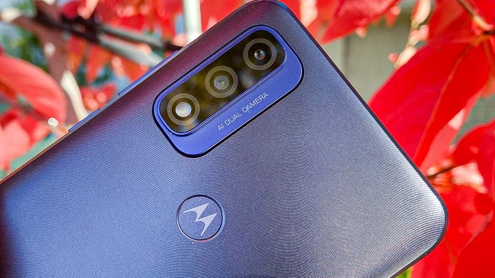 Moto G Pure review 4 reasons to buy — and 5 reasons to skip Tom's Guide