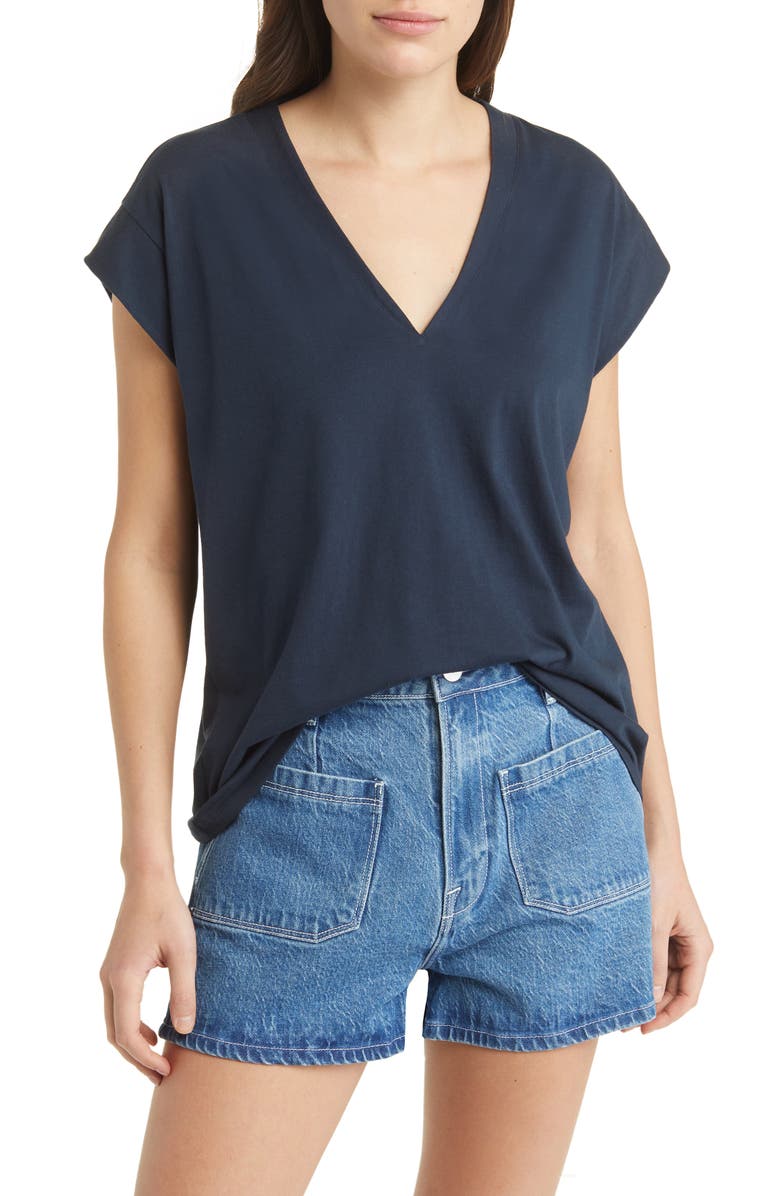 Le Mid Rise V-Neck T-Shirt