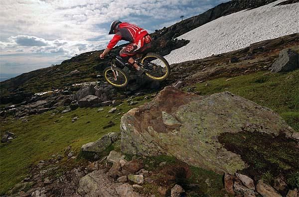 Sweden's Dennis Dertell will race for 23 Degrees Sports in 2010.
