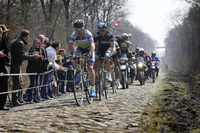 Stuart O'grady ( Orica Greenedge Cycling Team) and Mathew Hayman (Sky)