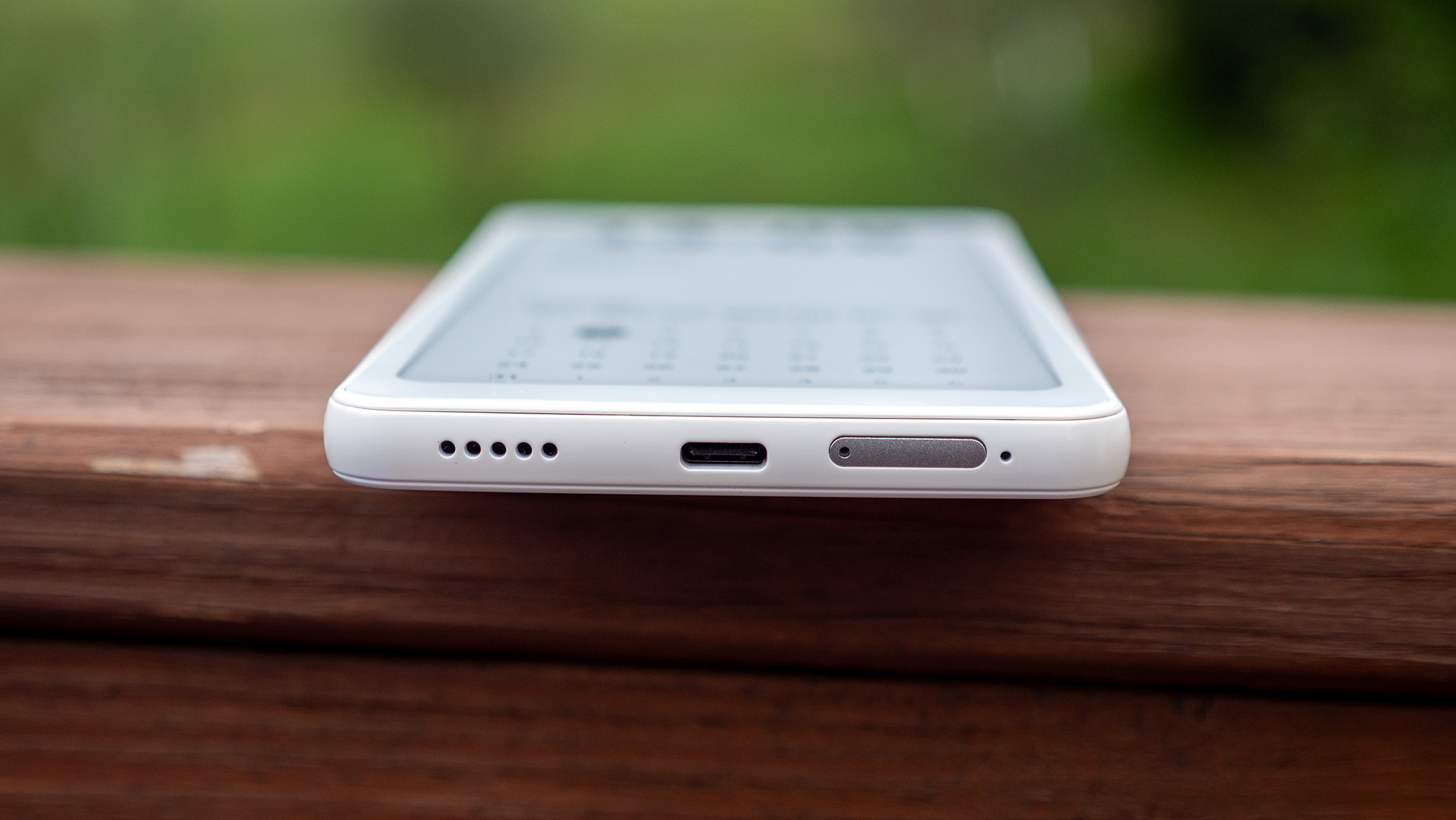 The bottom of the Bigme HiBreak Pro E Ink smartphone