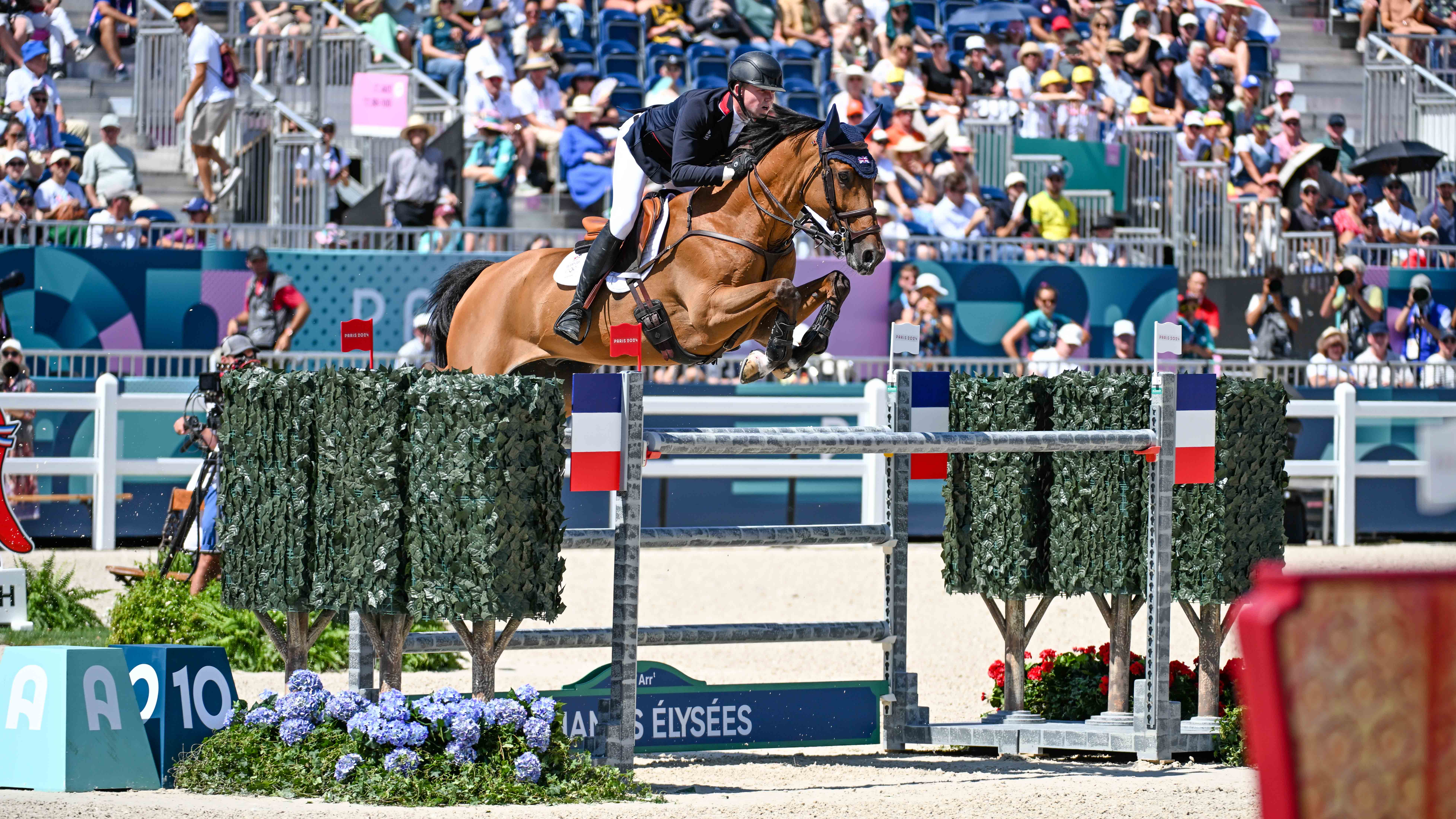 Olympic showjumping individual final &amp;ndash; Harry Charles will compete for medals