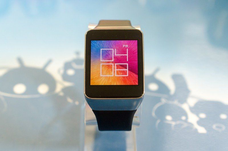 The Wallpaper face has a trendy and colorful design
