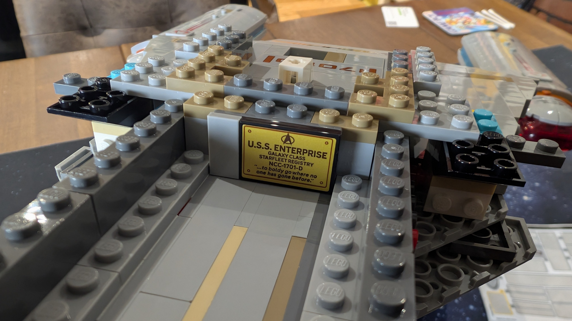 Lego U.S.S. Enterprise NCC-1701-D