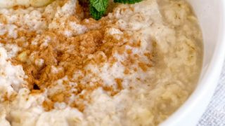 Porridge with cinnamon