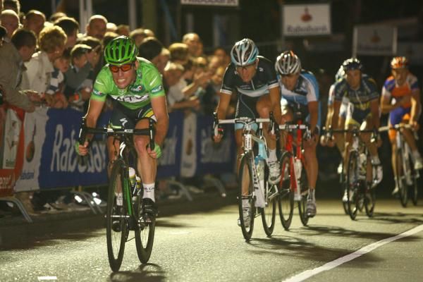 Cavendish gets things rolling.