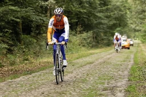Robert Gesink has made a move and gone off the front! Okay, so the Dutch rider was actually taking part in a team training ride, but we're sure he's thinking about a move in the weeks ahead.