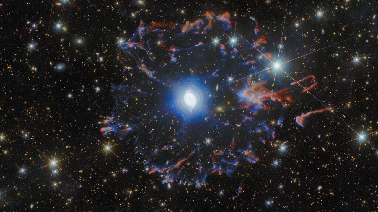 A star dies in the Cat's Eye | Space photo of the day for March 10, 2026