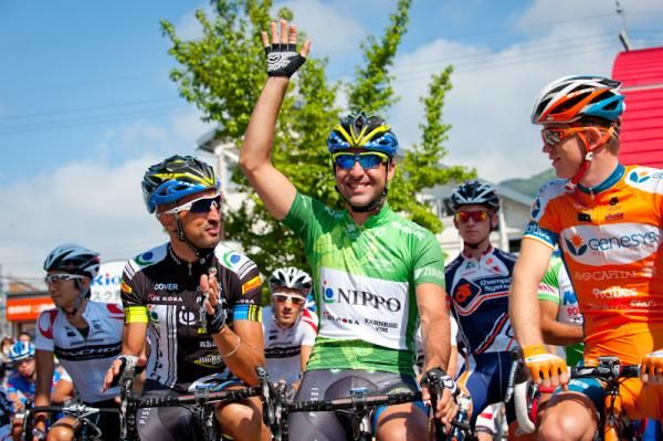The race leader Maximiliano Richeze (Team NIPPO) in the green jersey