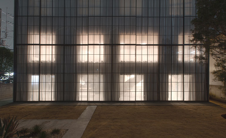Boundary Window is the conversion of a three-apartment property into a single-family holiday house