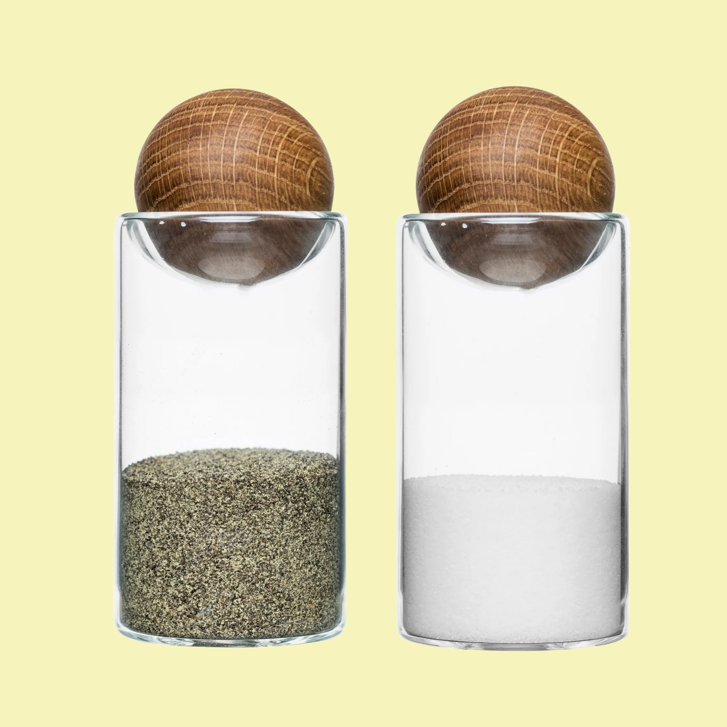 Salt and pepper mills