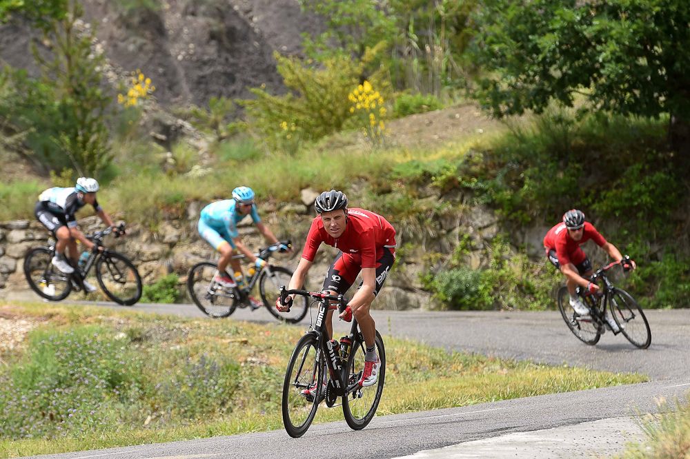BMC's Michael Schar descends.