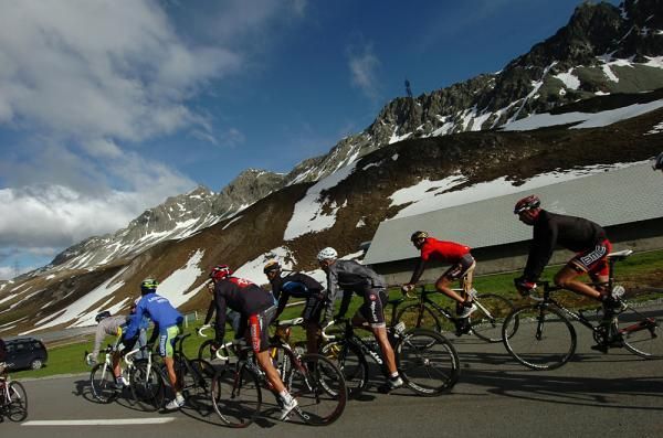 Snow still lined the roadsides in the route of Tour de Suisse stage 6.