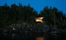 Remote Canadian retreat by Office of McFarlane Biggar treads lightly on its surrounds