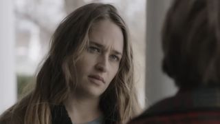 Jessa looking confused at rehab in Girls 