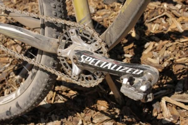 Specialized's S-Works FACT OSBB crank is smartly retrofit to the threaded bottom bracket using Zipp Vuka Quad BB cups.