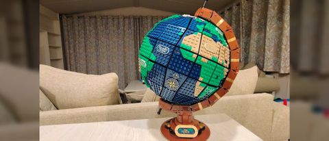 Lego Ideas The Globe 21332 - Full view of whole set (21 by 9).