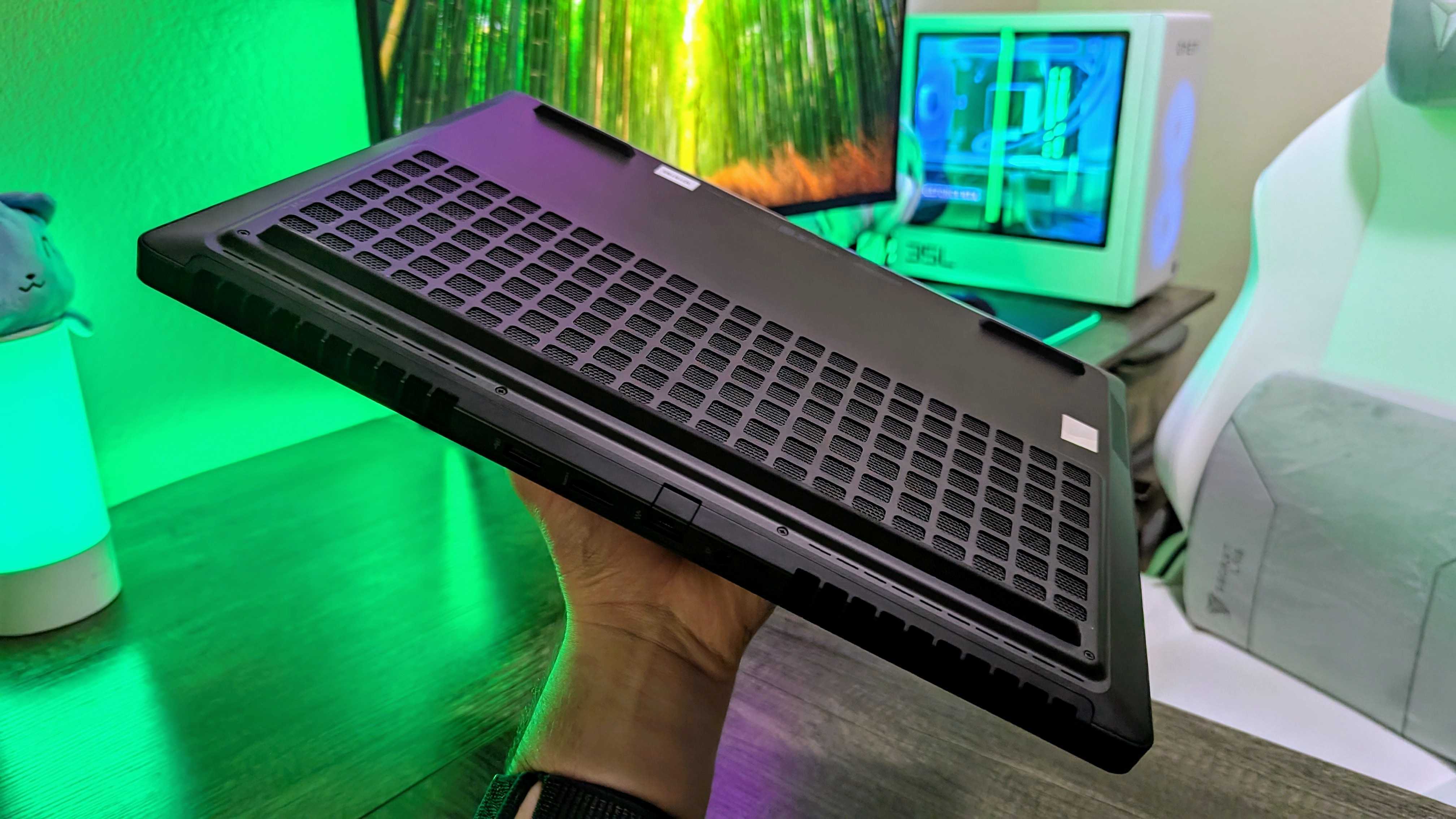 Image of the HP OMEN MAX 16 (2025) gaming laptop.