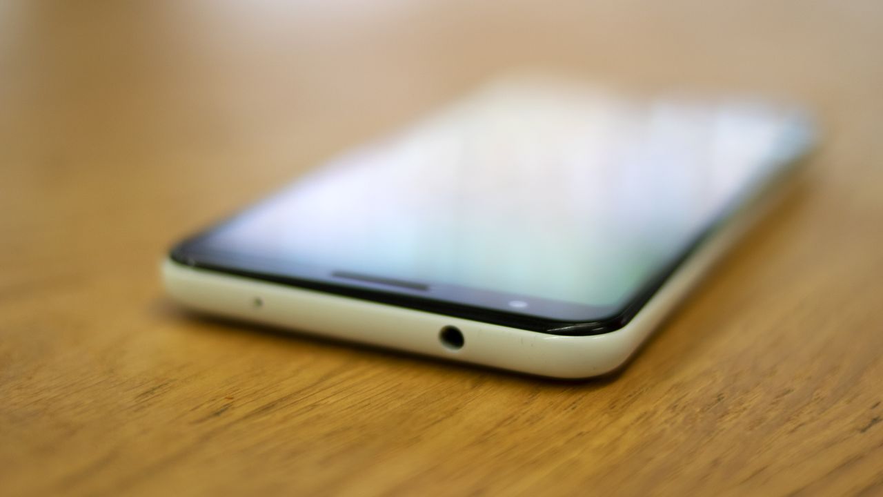 Google Pixel 3a headphone jack 2